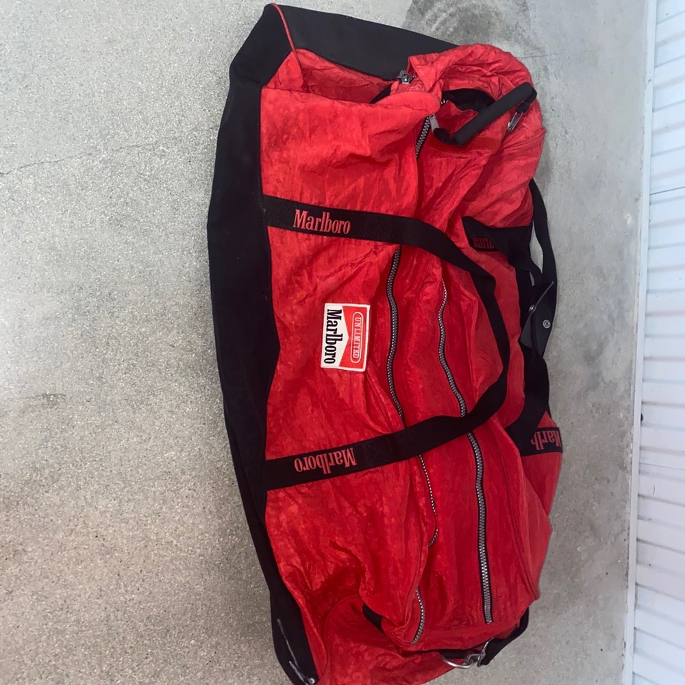Vintage 1990s Red & Black Marlboro Bag